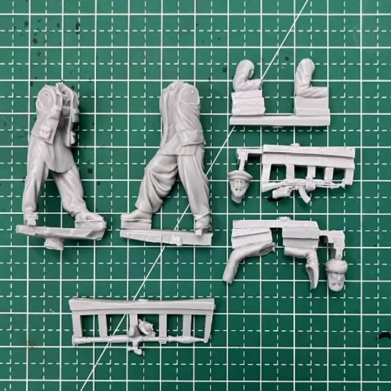 1/35 Scale Die Casting Resin M - đánh giá và giá Model Kit Italeri